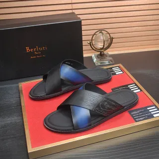 Berluti Slide काला नीला क्रॉस स्ट्रैप इरिडेसेंट एकसेंट स्लिपर्स