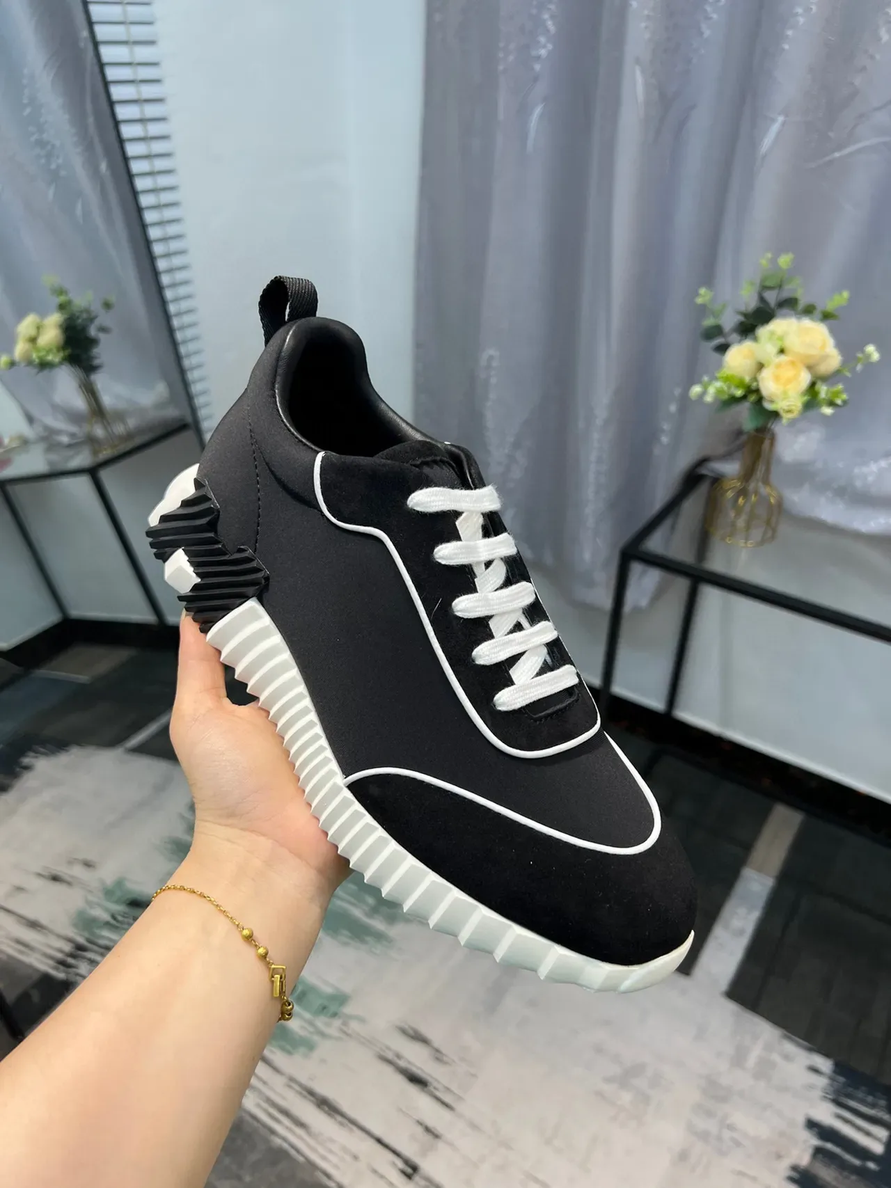 Black and White Contrast Piping Sculpted Sole Sneaker 5