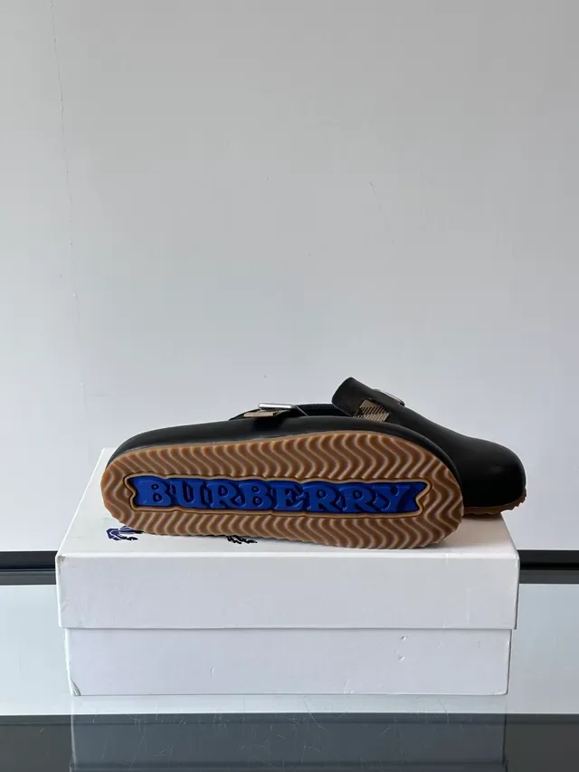 Black Beige Leather Plaid Strap Casual Shoes 2