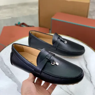 黑色米色粒面皮革莫卡辛缝制乐福鞋