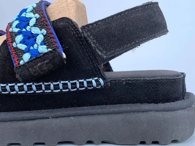 Black Blue Platform Sole Embroidered Strap Detail Casual Sandals 7