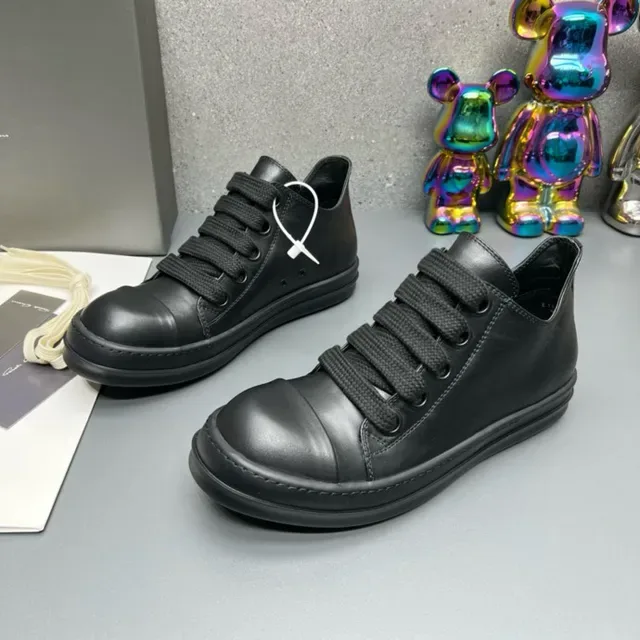 Black Cap Toe Low-Top Lifestyle Sneakers 5