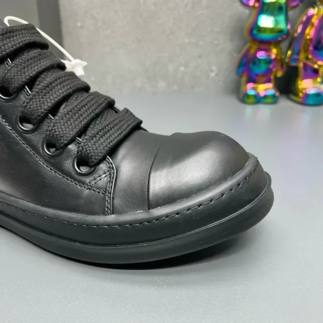Black Cap Toe Low-Top Lifestyle Sneakers 8