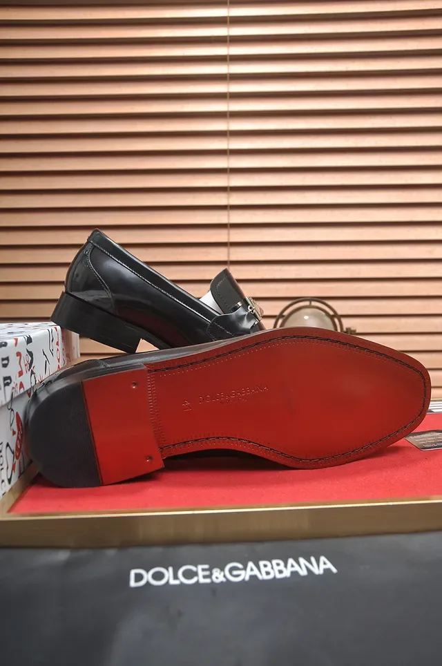 Black Gold Glossy Patent Leather Metal Bit Strap Loafer 3