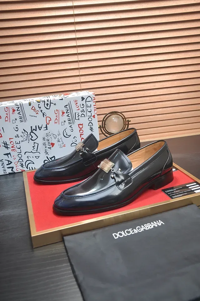 Black Gold Glossy Patent Leather Metal Bit Strap Loafer 4