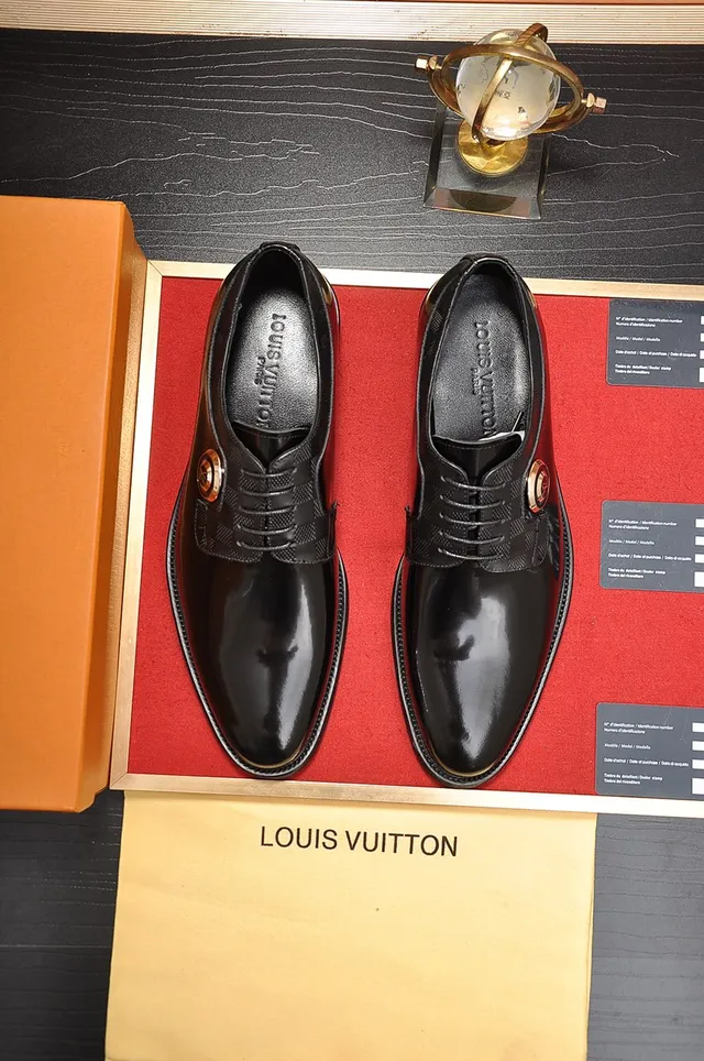 Black Gold Polished Leather Checkered Perforated Panel Oxford Shoes 5
