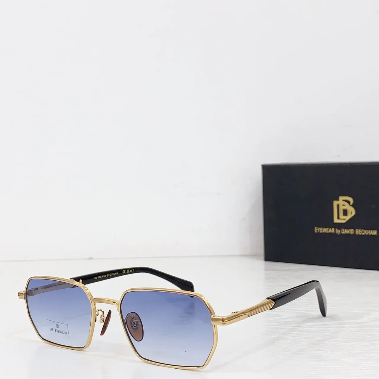 Black Gold Rectangular Lens Thin Metal Frame Sunglasses 5