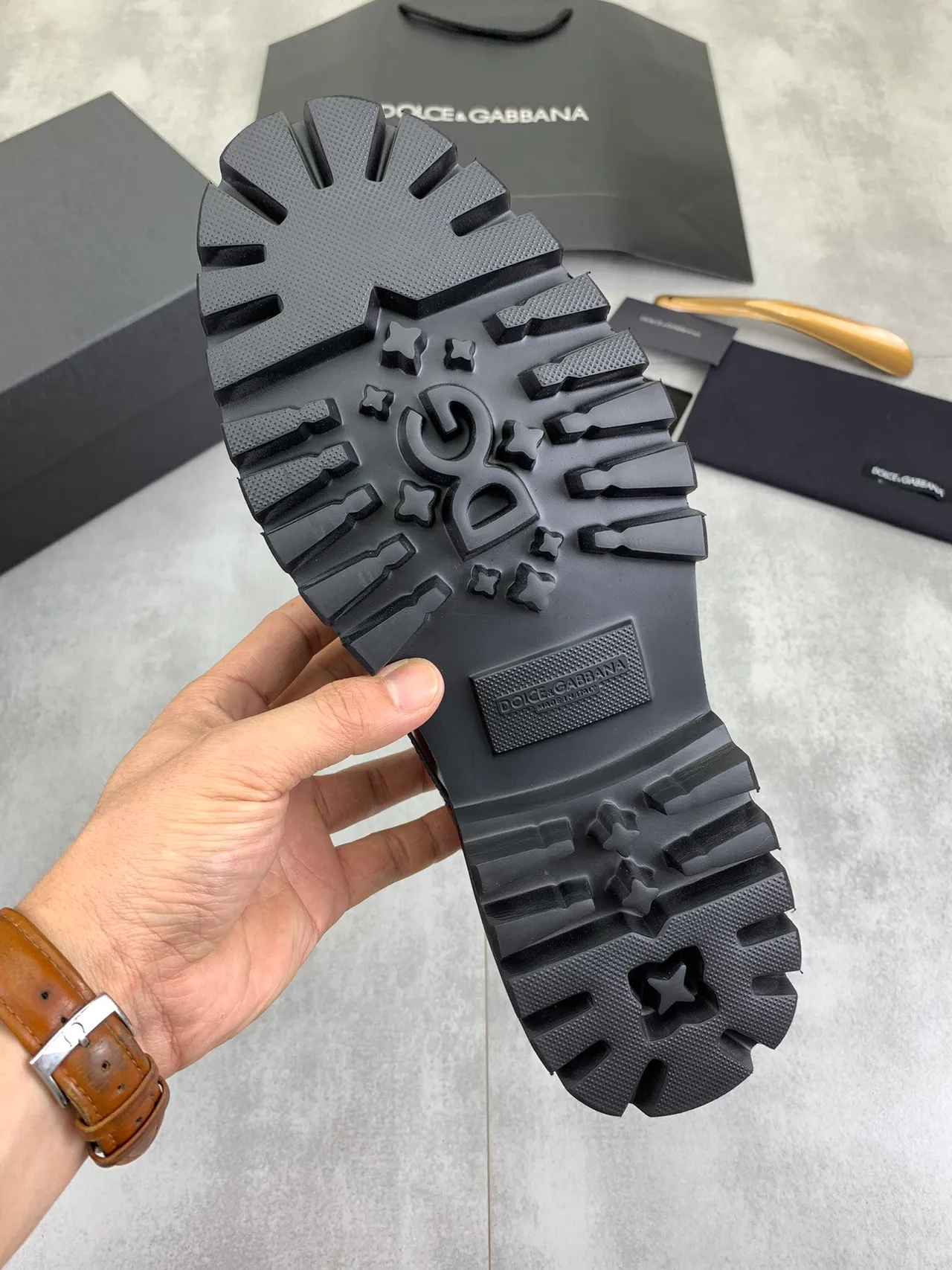 Chaussures Oxford en cuir patenté noir à haut brillant avec semelle chunky lug 3