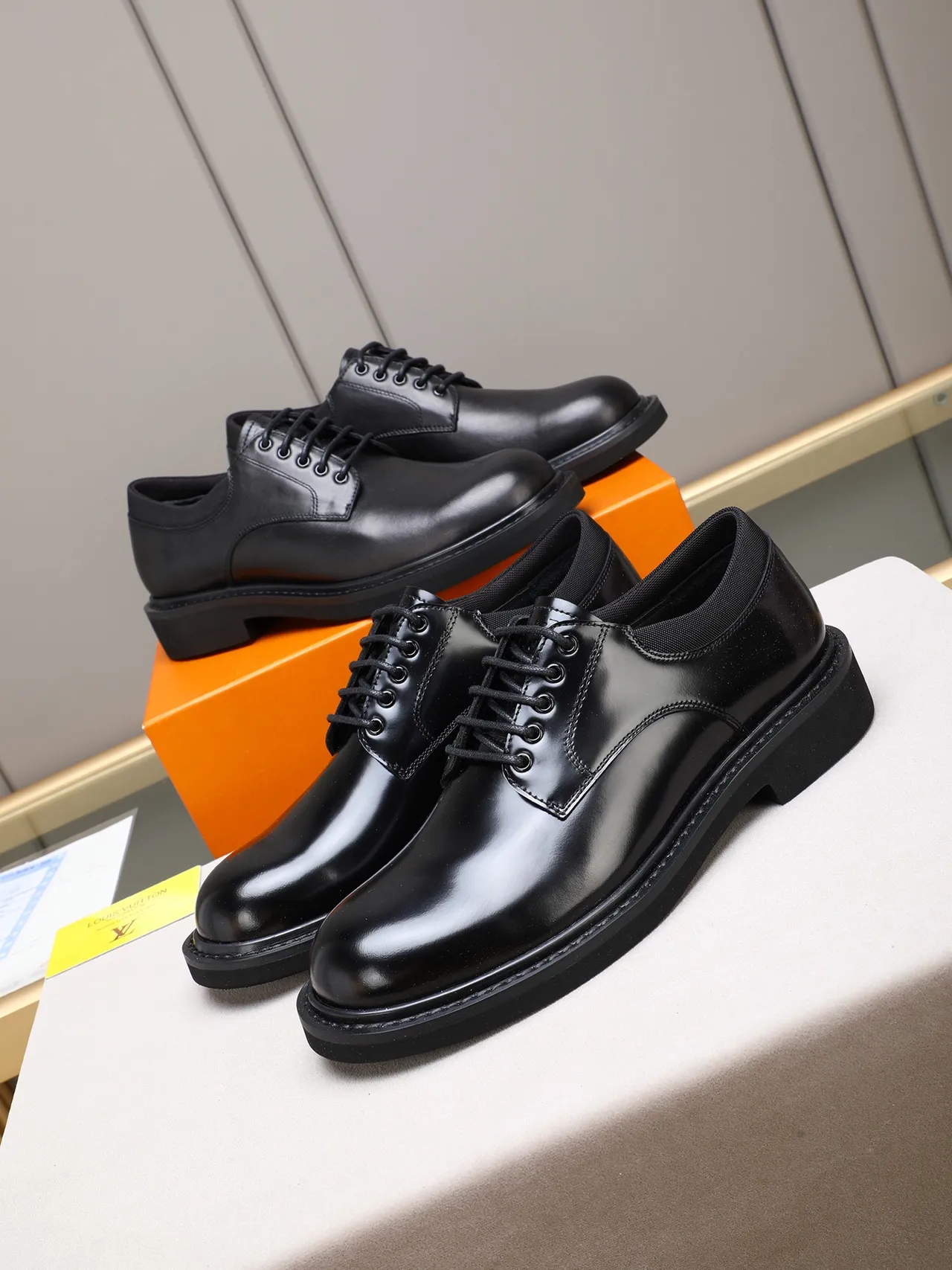 Black Leather Cap Toe Oxford Shoe 2