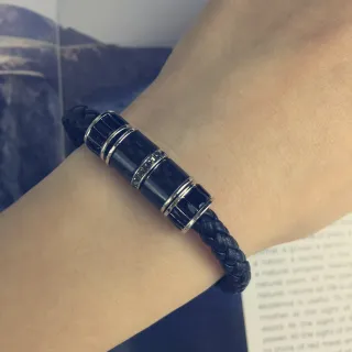 Pulsera de cordón de cuero trenzado negro plateado con centro de cuentas cilíndricas