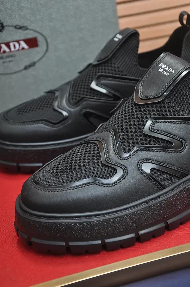 Black Slip-On Platform Sole Sneakers 2