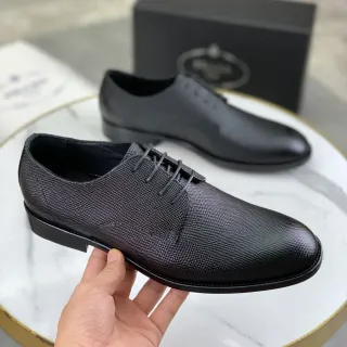 Black Textured Lizard-Embossed Cap-Toe Oxford Shoes