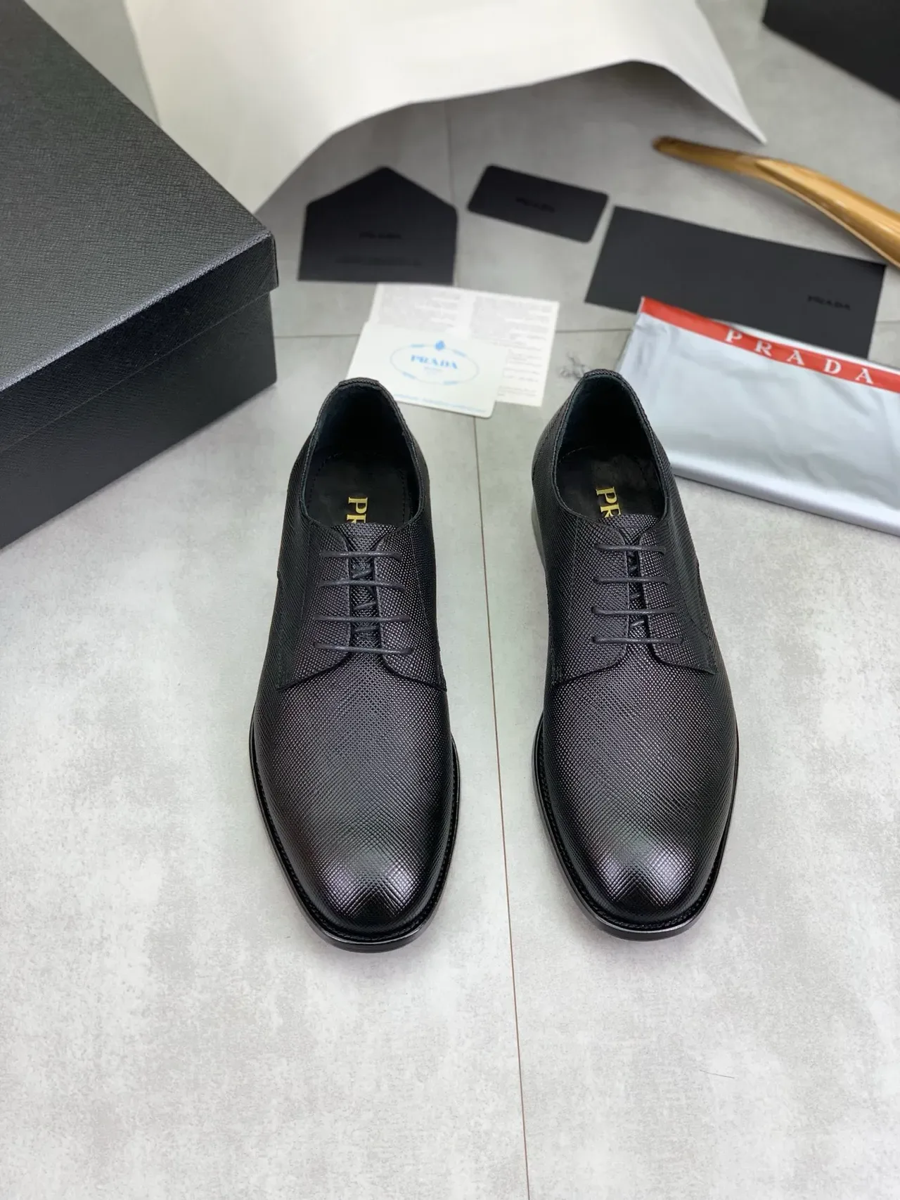 Black Textured Lizard-Embossed Cap-Toe Oxford Shoes 6