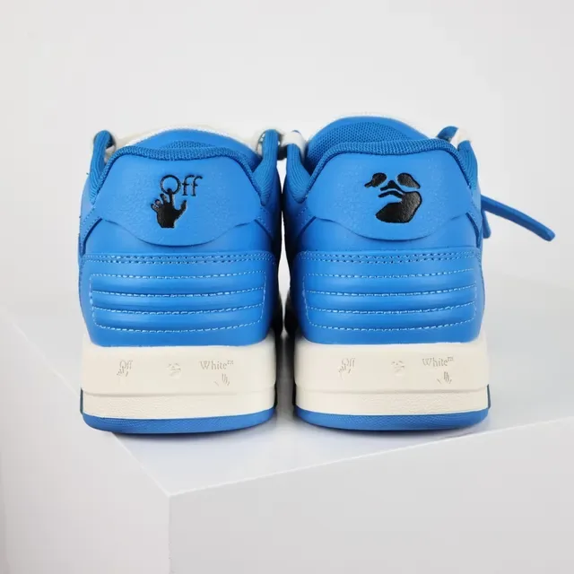 Blue and White Arrow Motif Low-Top Lifestyle Sneakers 8