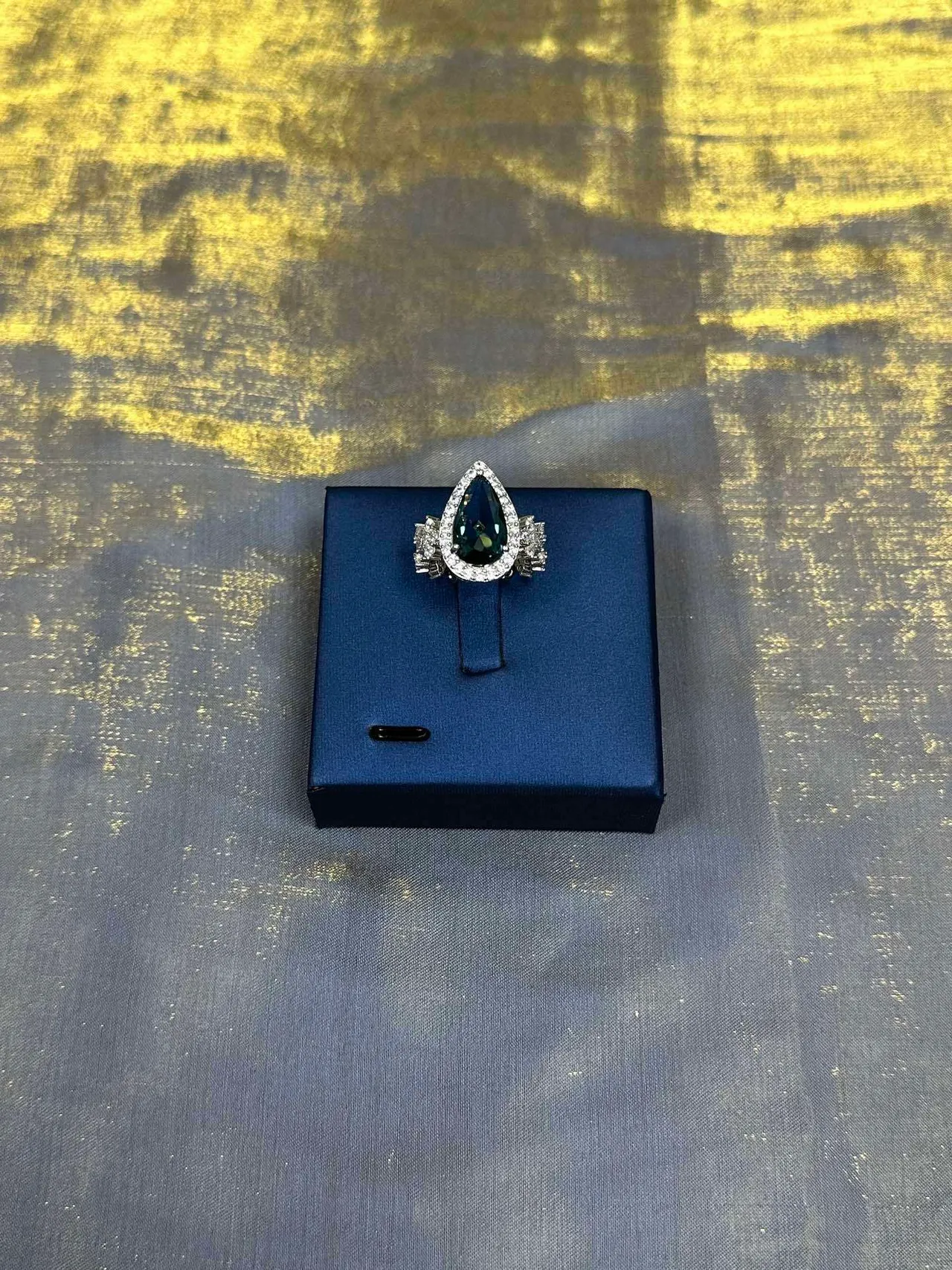 Blue Silver Pear-Shaped Central Gemstone Halo Of Pavé Stones Ring 6