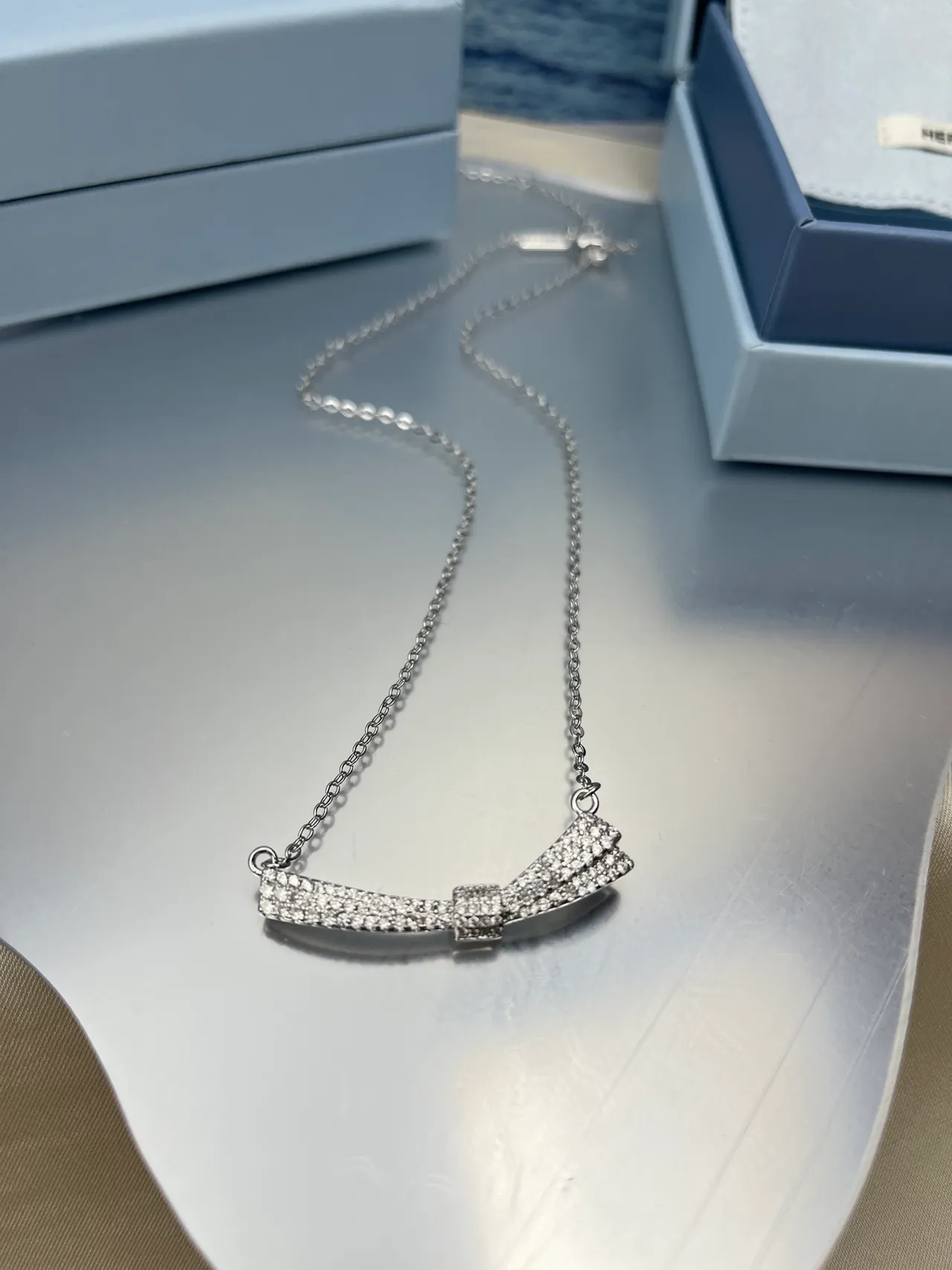 Bow-Shaped Pavé Crystal Pendant Necklace 3
