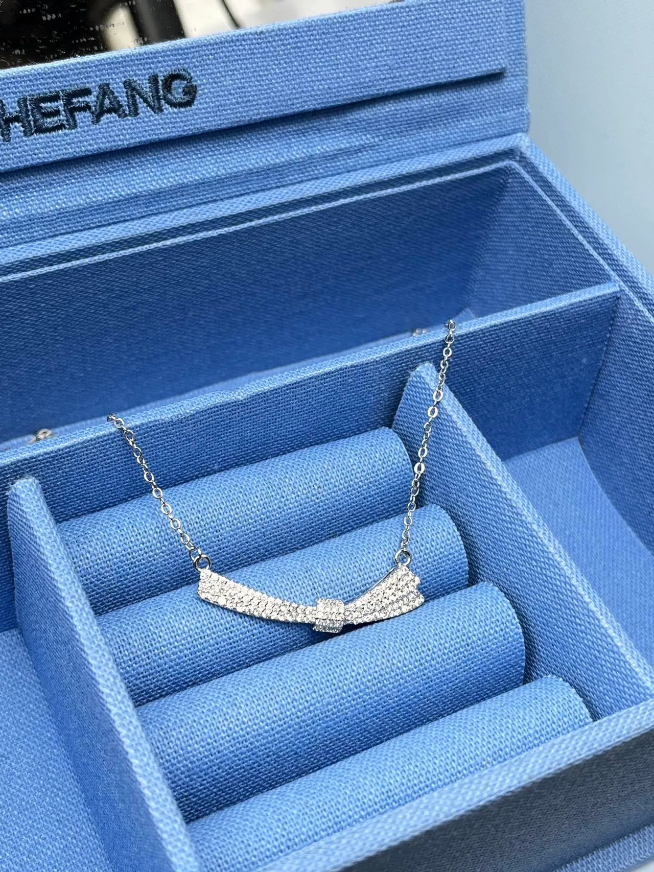 Bow-Shaped Pavé Crystal Pendant Necklace 9