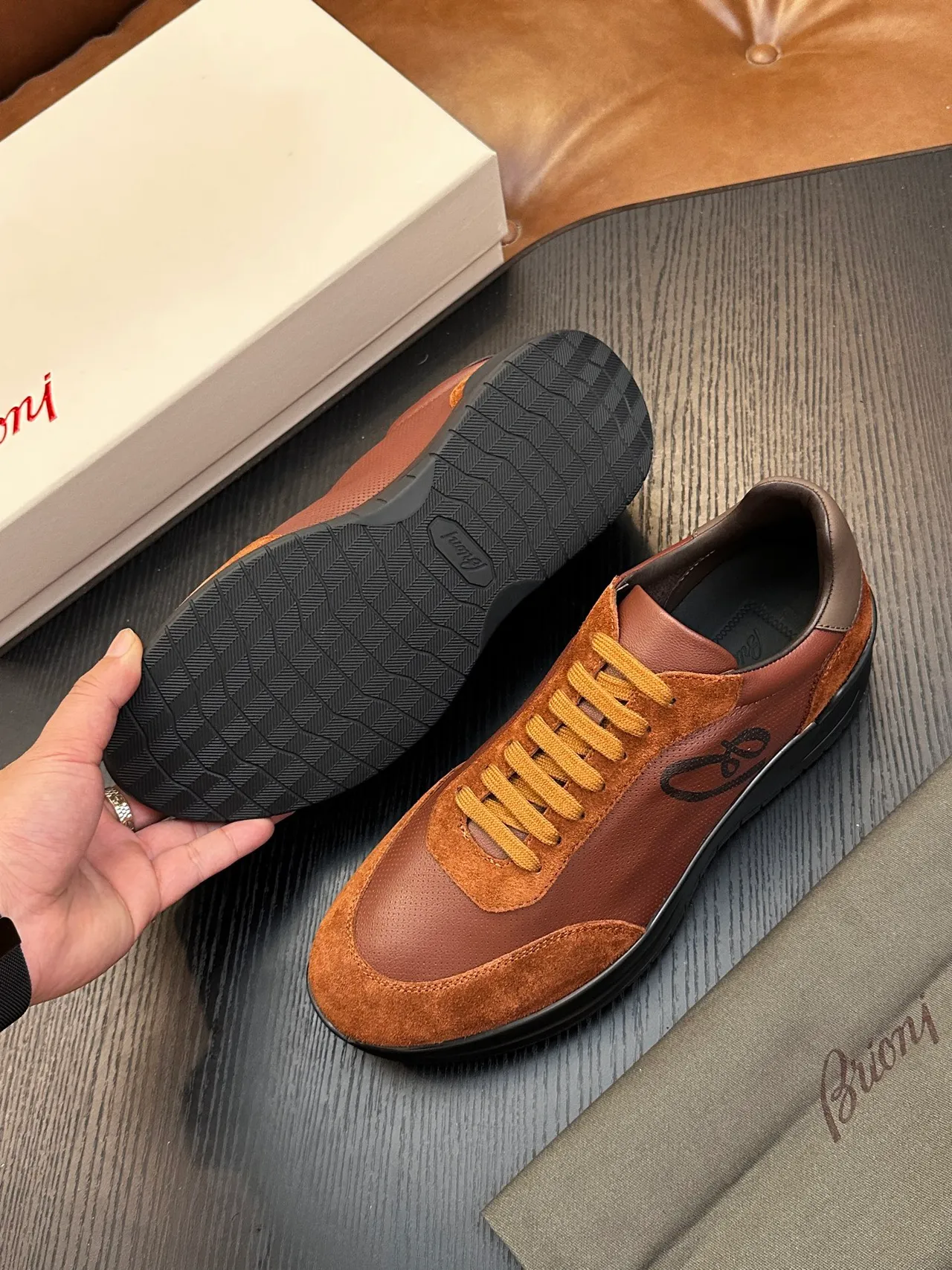 Brioni Brown Suede and Perforated Leather Lace-Up Casual Shoe 9