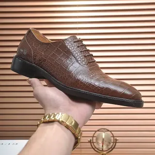 Brown Crocodile-Embossed Cap Toe Oxford Shoes