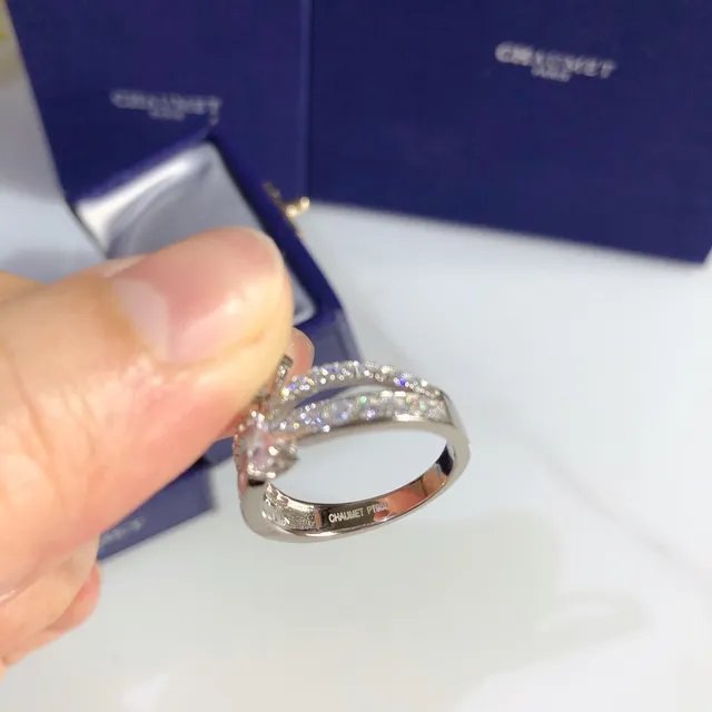 Chaumet Josephine Eclat Floral Floral Bow Pavé Diamond Ring 6