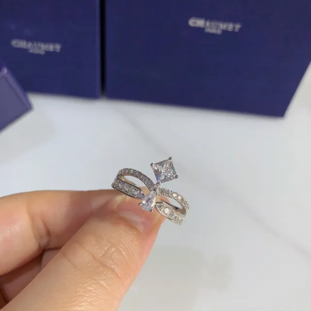 Chaumet Josephine Eclat Floral Floral Bow Pavé Diamond Ring 8