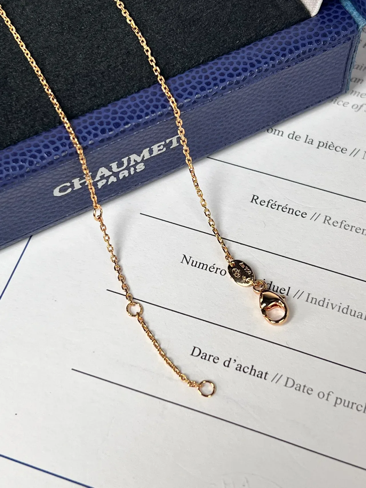 Chaumet Collier pendentif en perle mère et diamant en forme d'étoile 5
