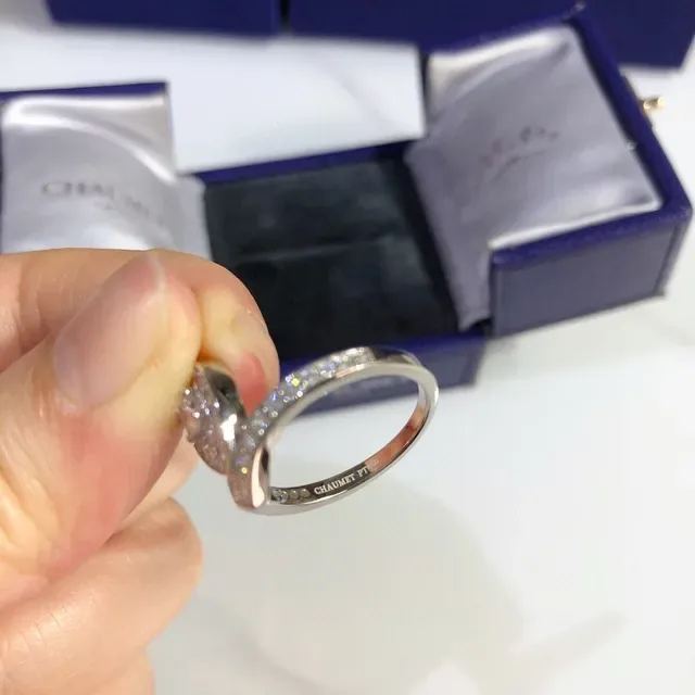 CHAUMET White Silver Teardrop Halo Double V-Band Ring 3