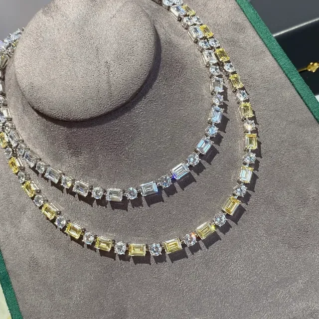 Clear and Pale Yellow Baguette-Cut Stone Linear Necklaces 5