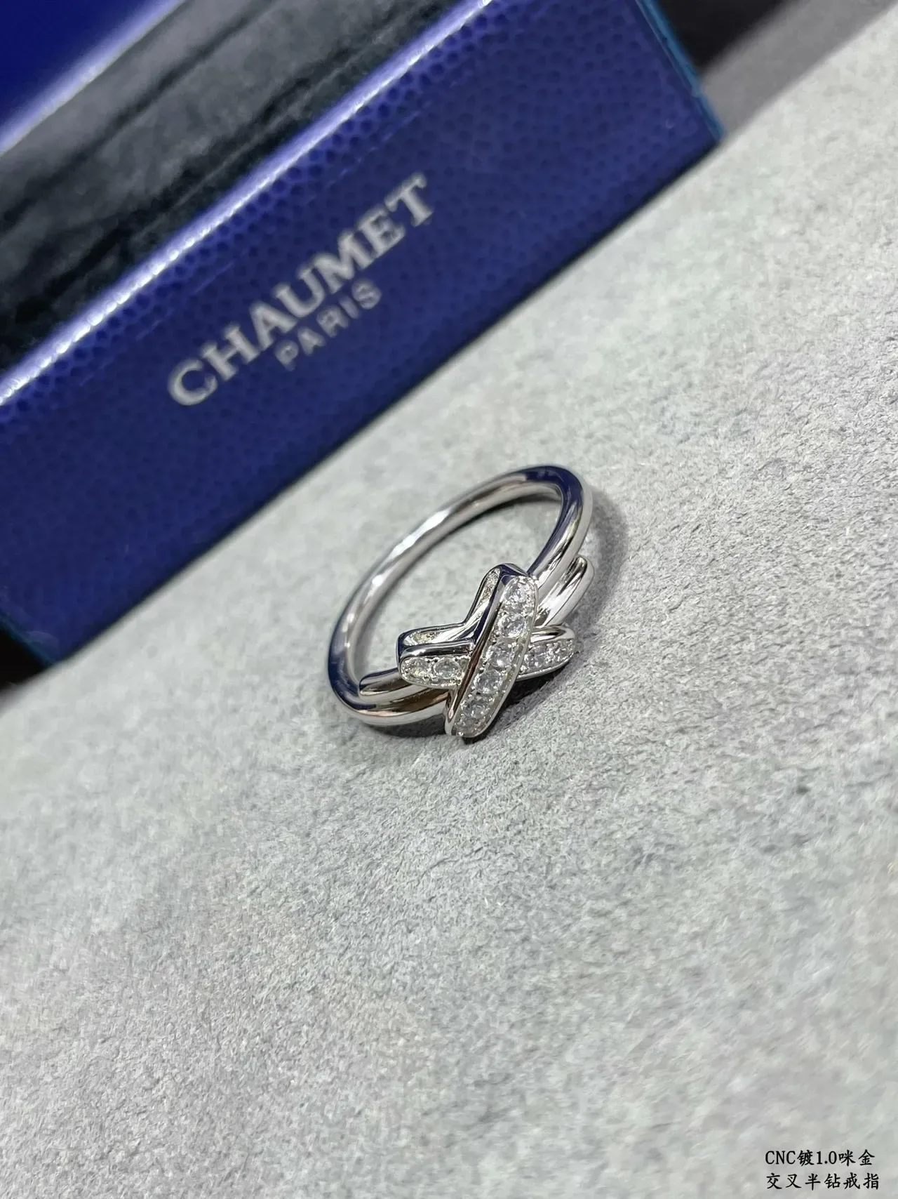Crossed-Band Pavé-Set Dual-Tone Ring 6