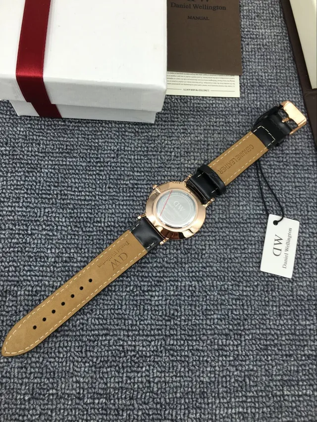 Daniel Wellington Or Noir Cadran Minimaliste Repères d'Heure en Cristal Montre de Quartz 2