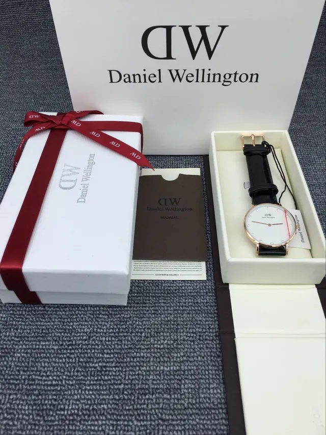 Daniel Wellington Or Noir Cadran Minimaliste Repères d'Heure en Cristal Montre de Quartz 3
