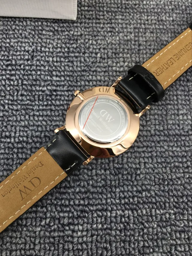 Daniel Wellington Or Noir Cadran Minimaliste Repères d'Heure en Cristal Montre de Quartz 6
