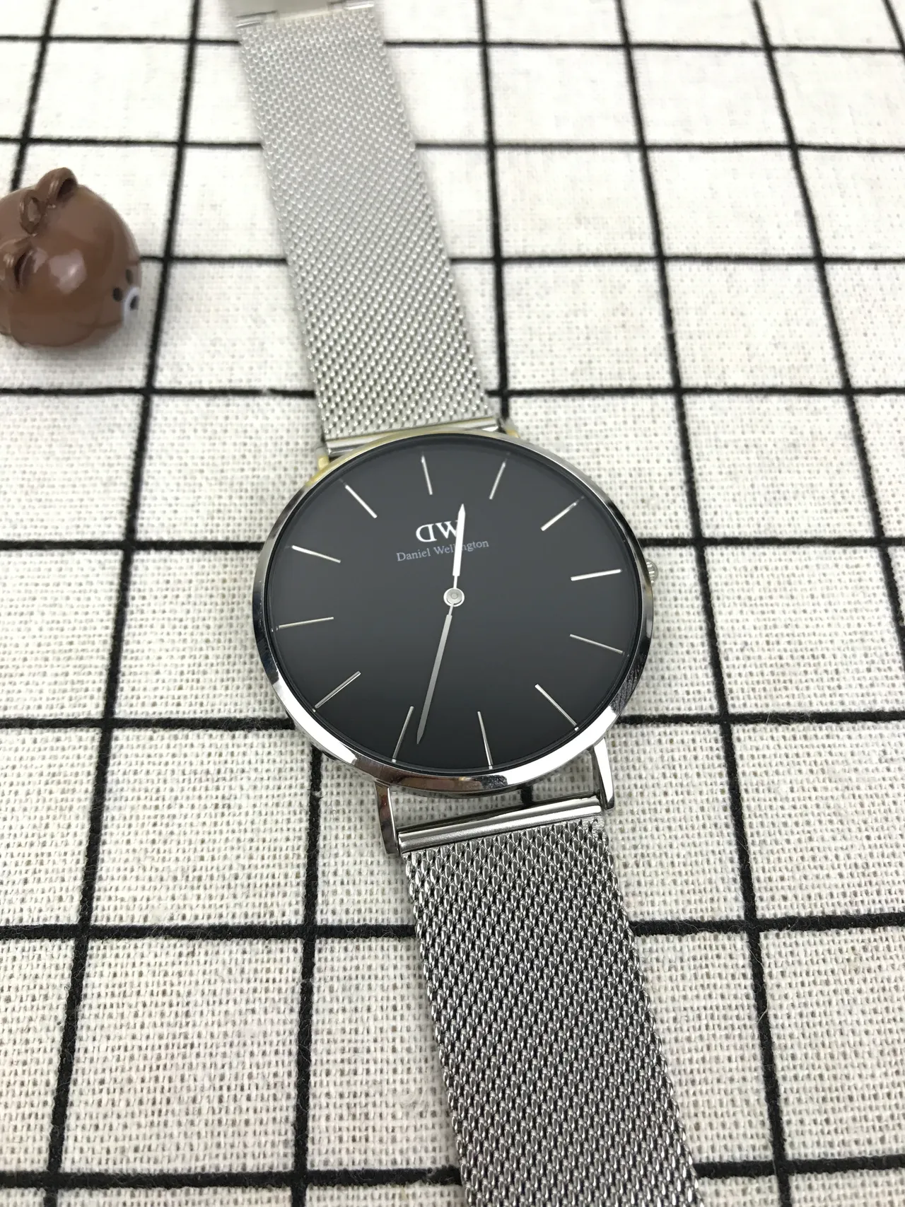 Daniel Wellington Classic Black Dial Silver Mesh Quartz Watch 4