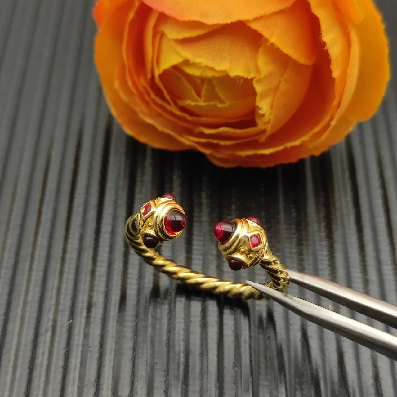 David Yurman Cable Classic সোনালি লাল টুইস্ট ব্যান্ড ওপেন রিং 5