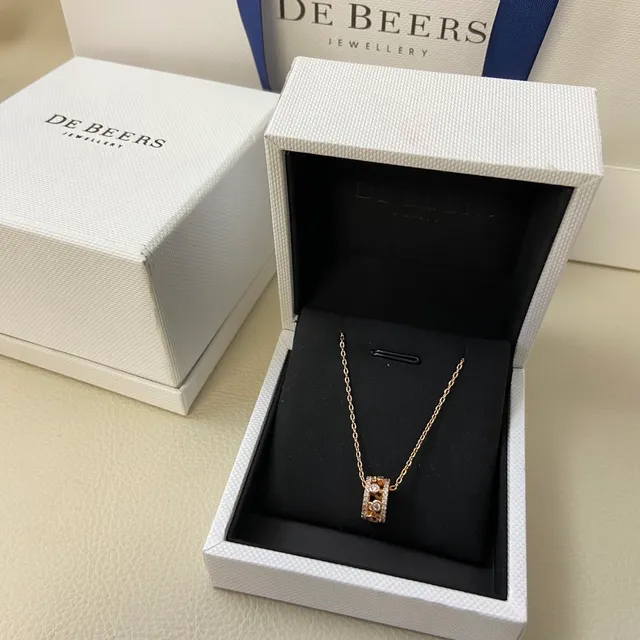 DE BEERS Diamond-Pavé Cylindrical Pendant Necklaces 4