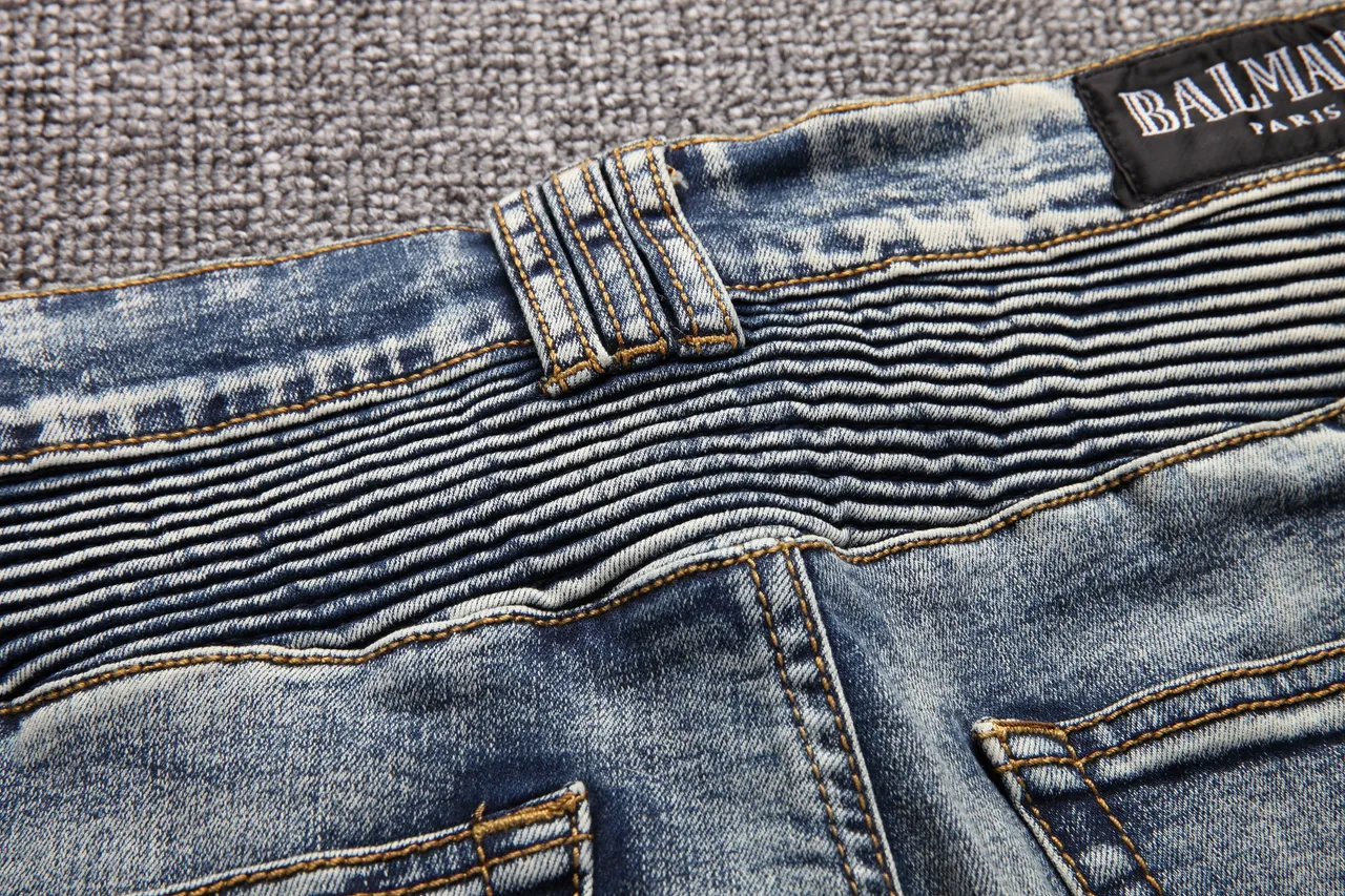 Distressed Zip-Pocket Moto-Panelled Denim Shorts 11
