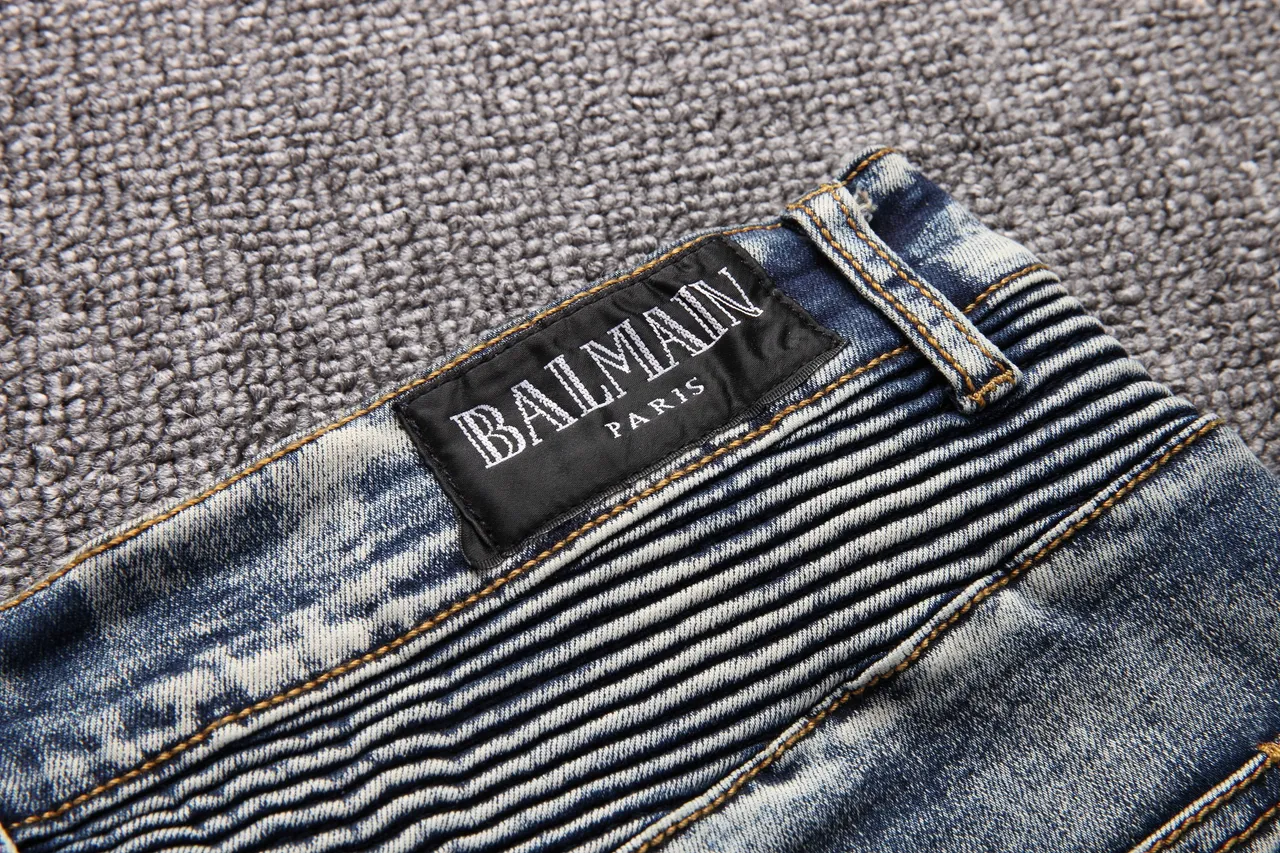 Distressed Zip-Pocket Moto-Panelled Denim Shorts 12