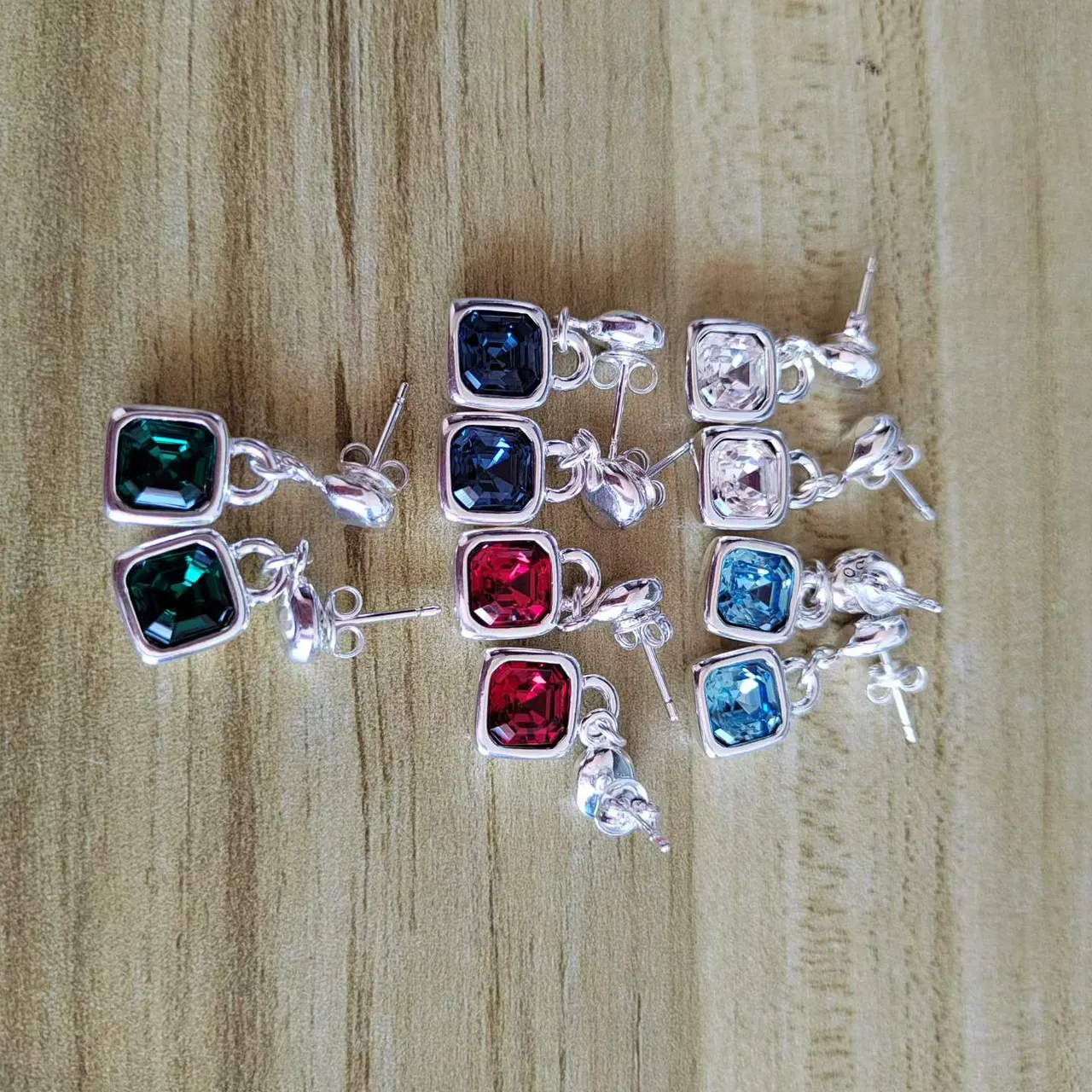 Dual-Stone Faceted Oval and Round Stud Earrings 20