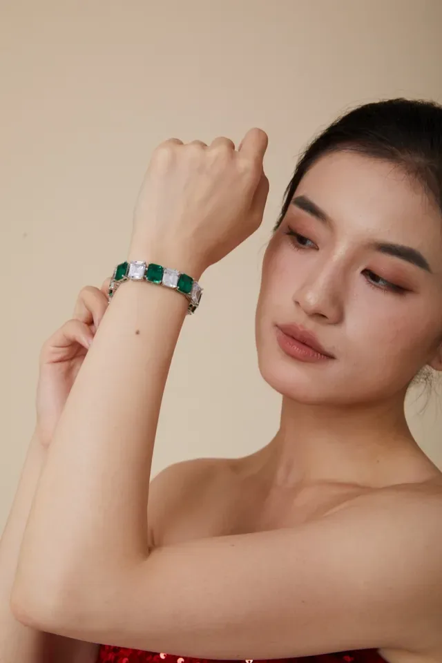 Emerald and Clear Rectangular Stone Channel-Set Bracelet 2