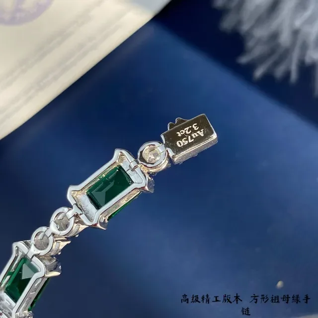 Emerald Green Rectangular Stone Link Bracelet 4