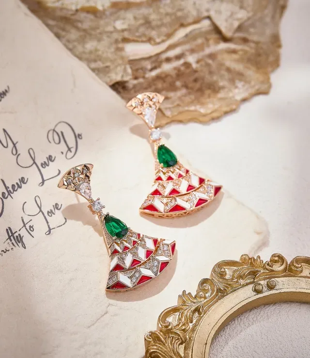 Fan-Shaped Red White Enamel and Emerald Drop Earrings 4