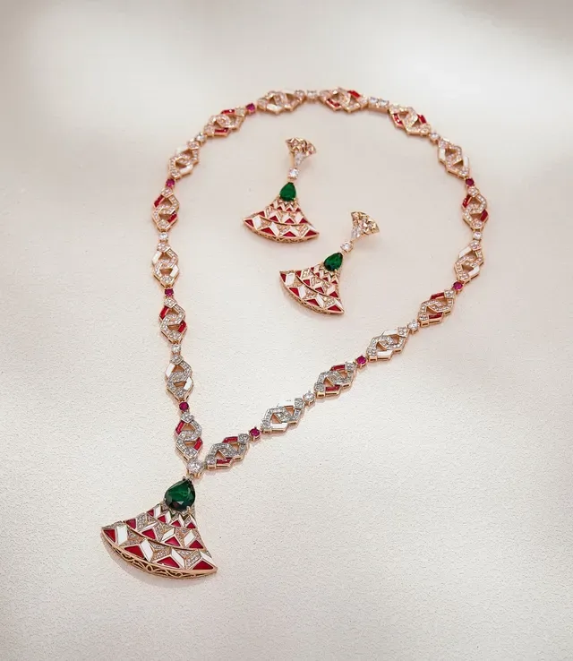 Fan-Shaped Red White Enamel and Emerald Drop Earrings 5