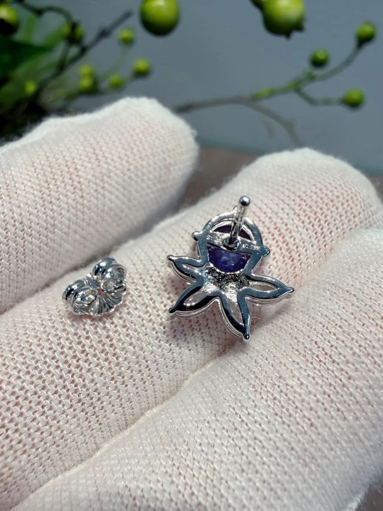 Floral Motif Blue Center Stone Marquise Side Stone Ring 6