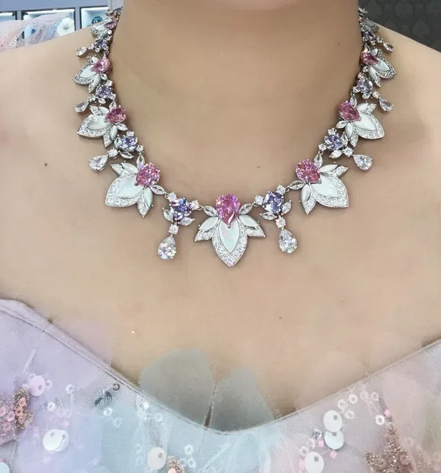 Floral Motif Enamel and Pink Gemstone Necklace 8