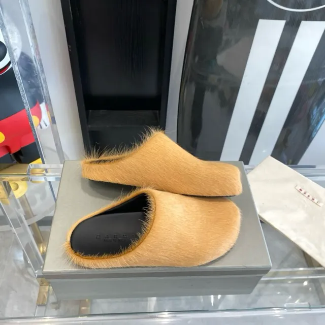 Furry Tan Open-Back Slipper-Style Casual Shoes 3
