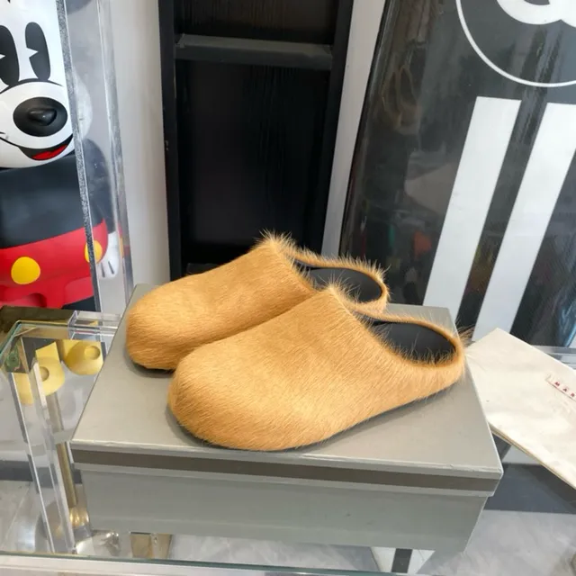 Furry Tan Open-Back Slipper-Style Casual Shoes 5