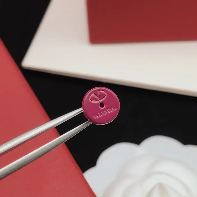 Geometric Matte Pink Open-Frame Hoop Earrings 2