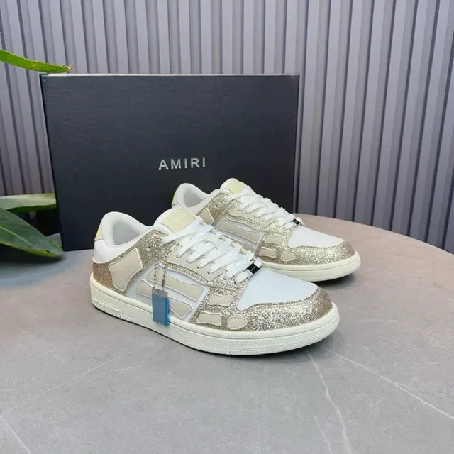 Glitter-Accented Panelled Low-Top Lifestyle Sneakers 5
