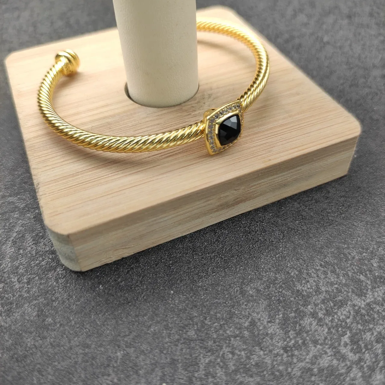 Gold Black Twisted Rope Cable Band Square Bezel Setting Bracelet 7