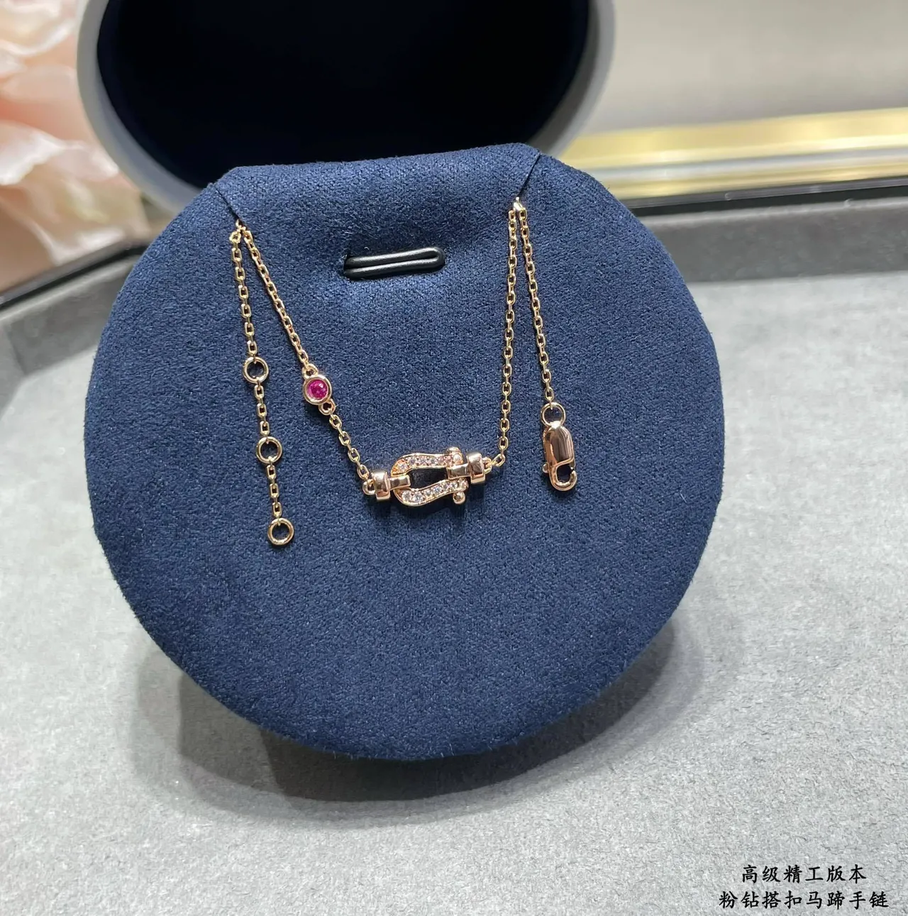 Gold Pink Delicate Chain Knot-Shaped Charm Bracelet 4